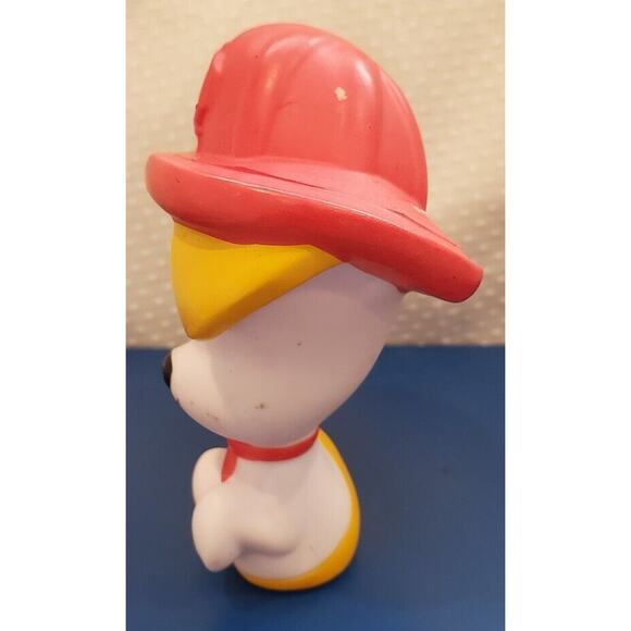 2013 Nickelodeon Bubble Guppies Plastic Firehouse Puppy Bath Squirter - Picture 2 of 9